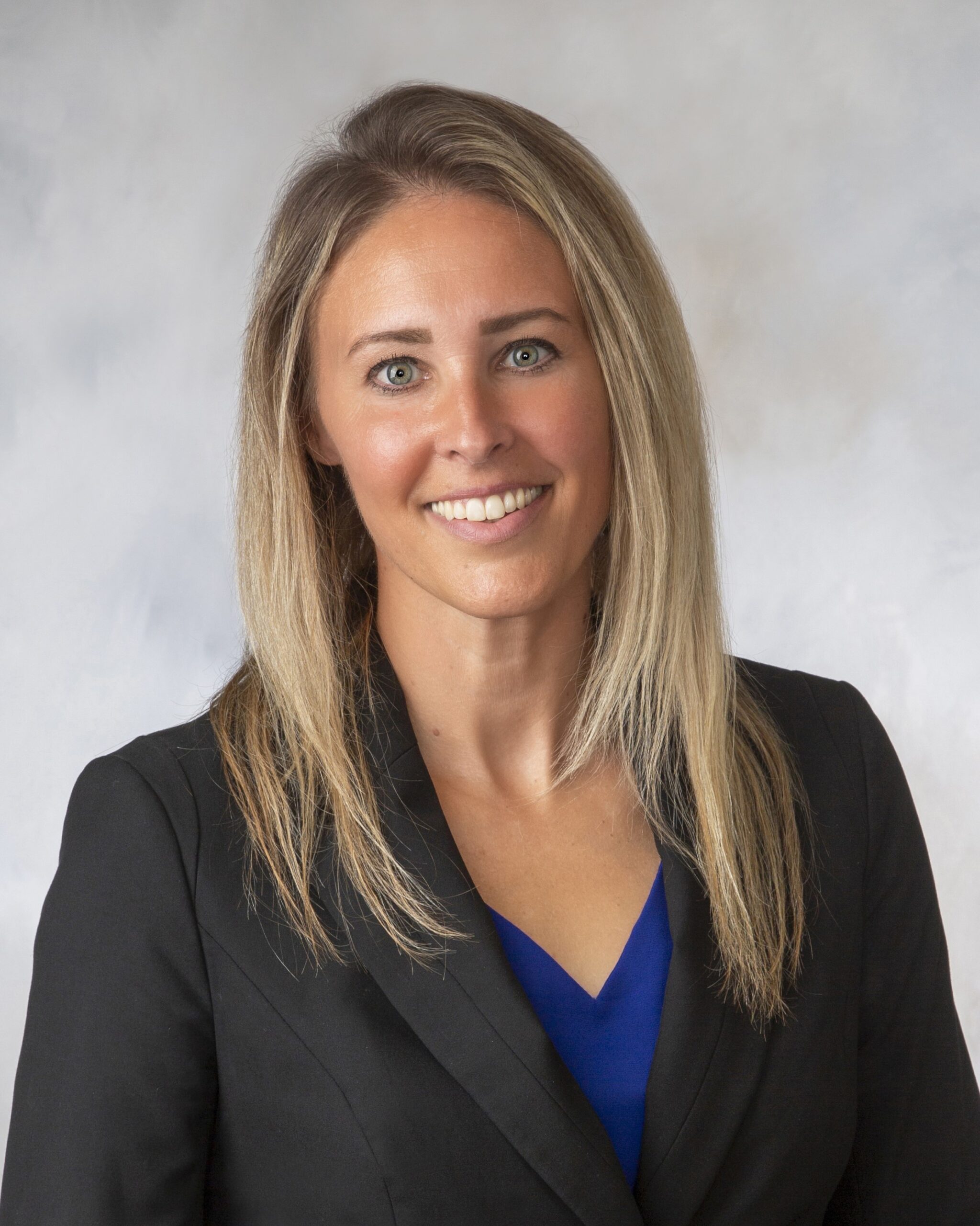 Kelli Manwiller, luxury real estate agent serving Lee County and Southwest Georgia